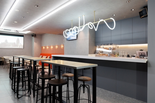 Relax Cafe & Bar Lampo オープン